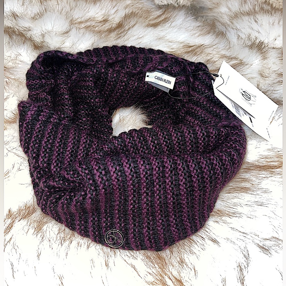 Calvin Klein Infinity Knit Scarf